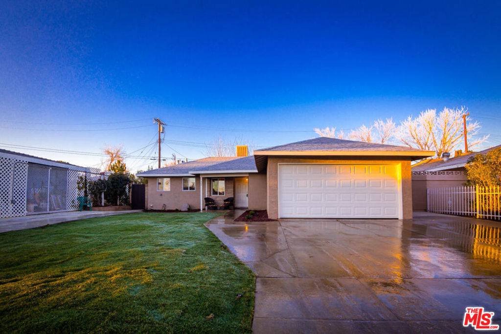 1368 Indian Sage RD, Lancaster, CA 93534