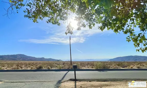 Twentynine Palms, CA 92277,6937 Copper Mountain RD