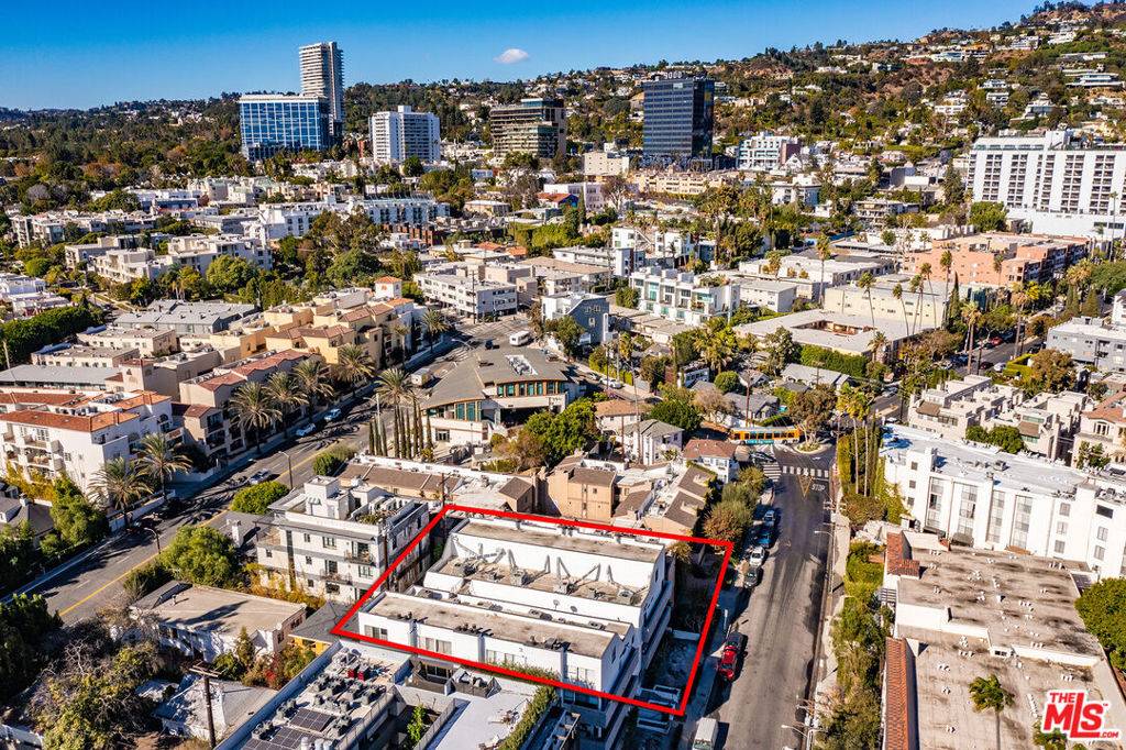 West Hollywood, CA 90069,839 Larrabee ST #11