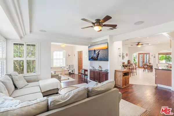 North Hollywood, CA 91606,6334 Riverton AVE