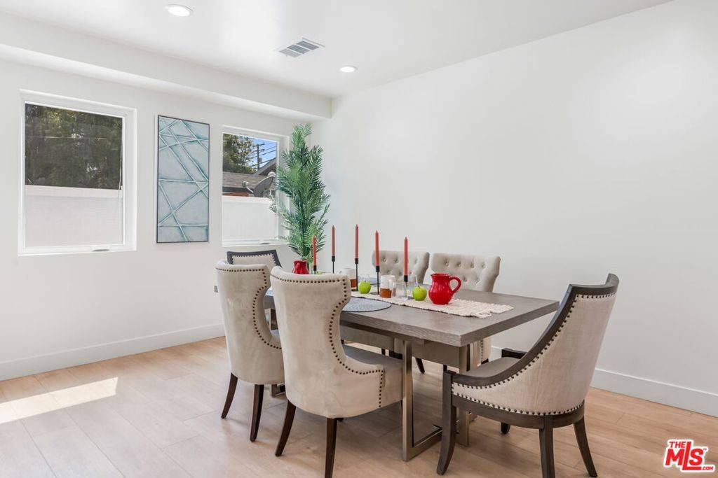 Culver City, CA 90232,3645 Helms AVE