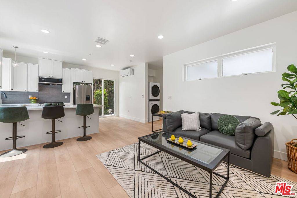 Culver City, CA 90232,3643 Helms AVE #A