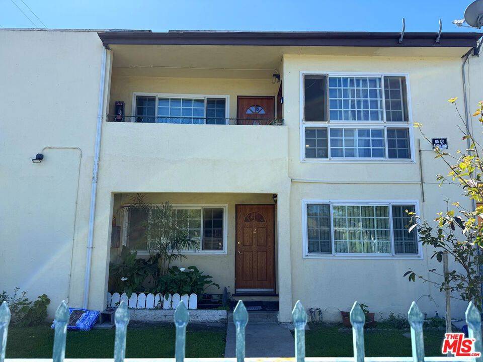 North Hollywood, CA 91605,6945 Hinds AVE