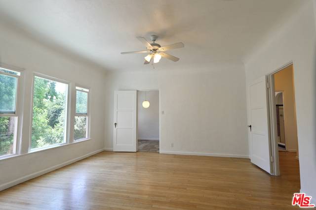 Los Angeles, CA 90039,2528 Kenilworth AVE