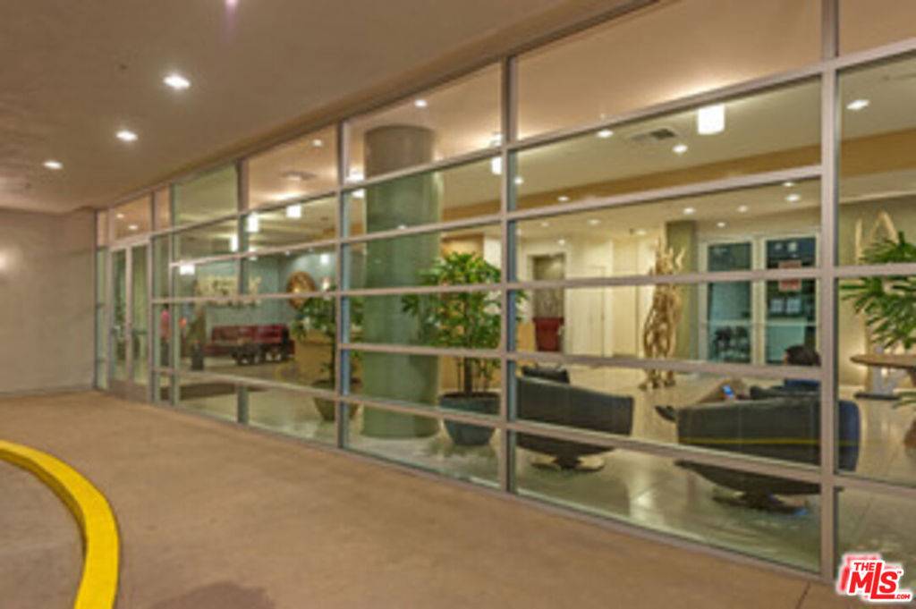 Los Angeles, CA 90012,267 S San Pedro ST #313