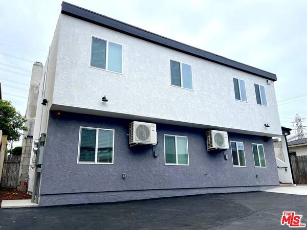 Redondo Beach, CA 90278,2602 Carnegie LN #5