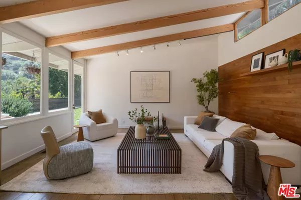 2016 Coldwater Canyon DR, Beverly Hills, CA 90210