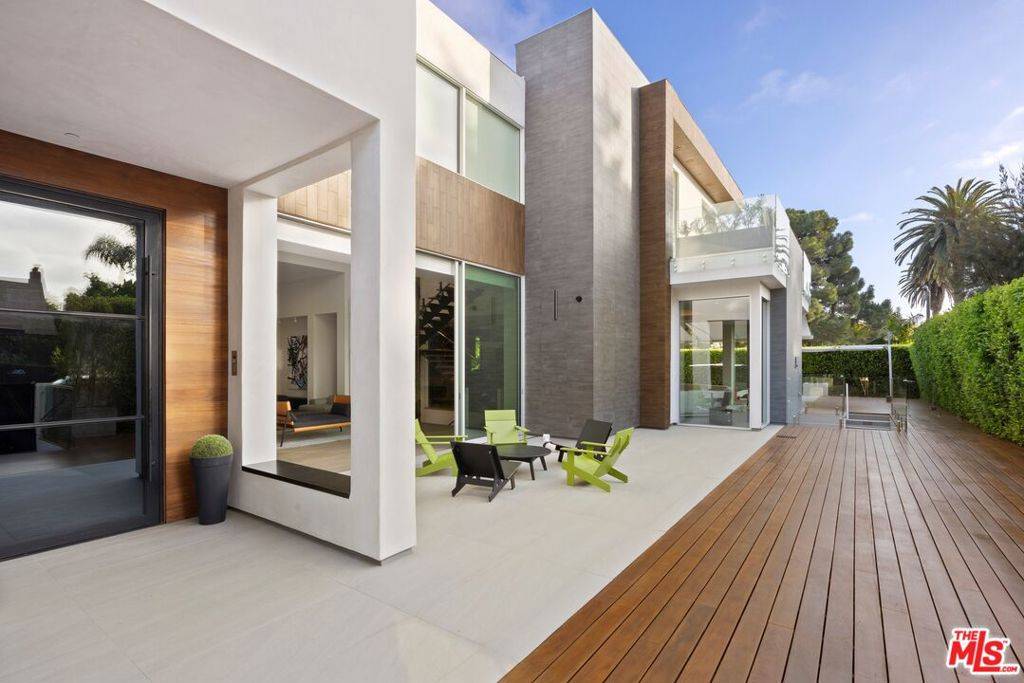 Santa Monica, CA 90402,1410 Georgina AVE