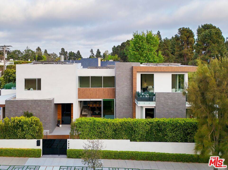 1410 Georgina AVE, Santa Monica, CA 90402