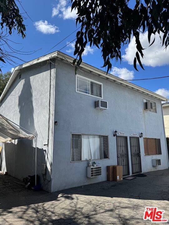 Van Nuys, CA 91401,13846 Bessemer ST