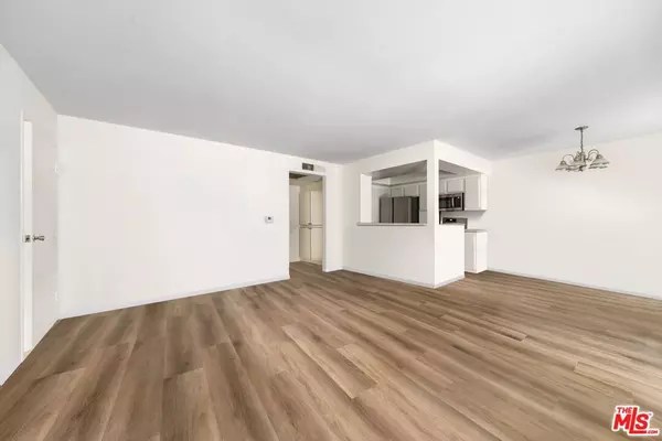 Los Angeles, CA 90034,3321 Keystone AVE