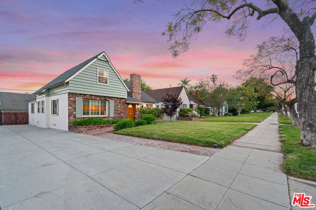 Pasadena, CA 91104,2338 Paloma ST