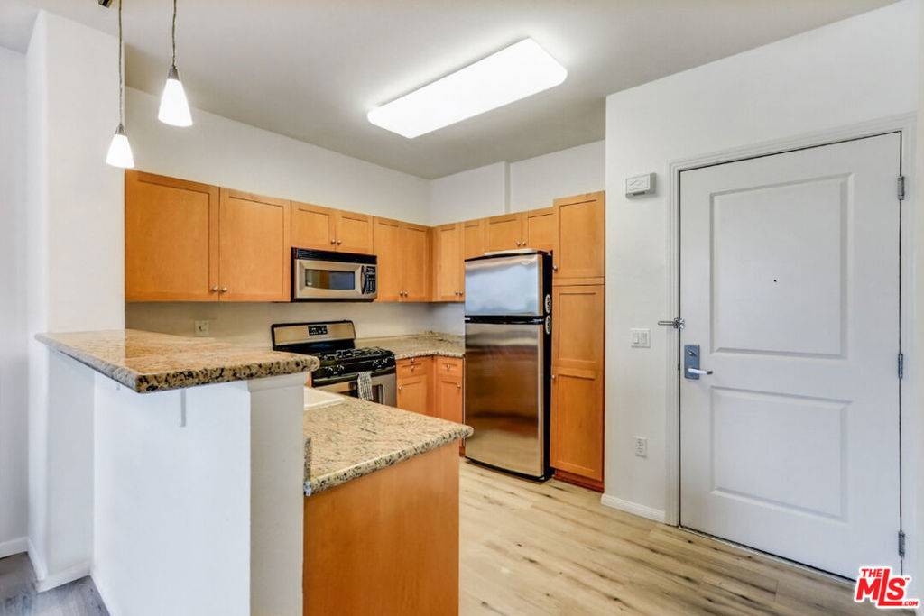 Los Angeles, CA 90012,100 S Alameda ST #112
