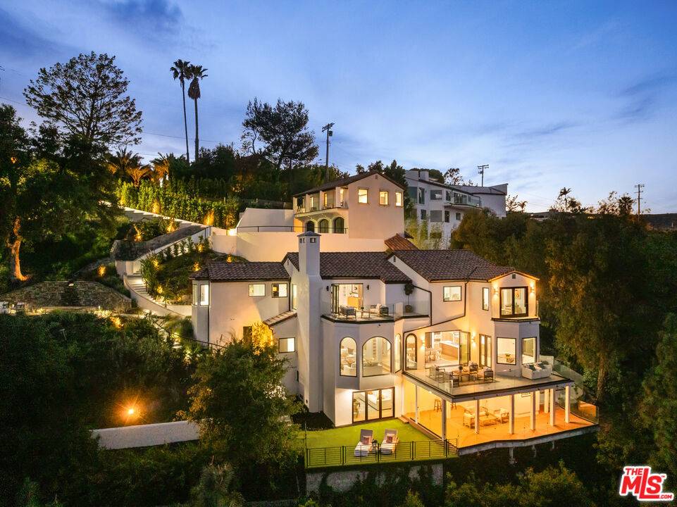 1648 Summitridge, Beverly Hills, CA 90210