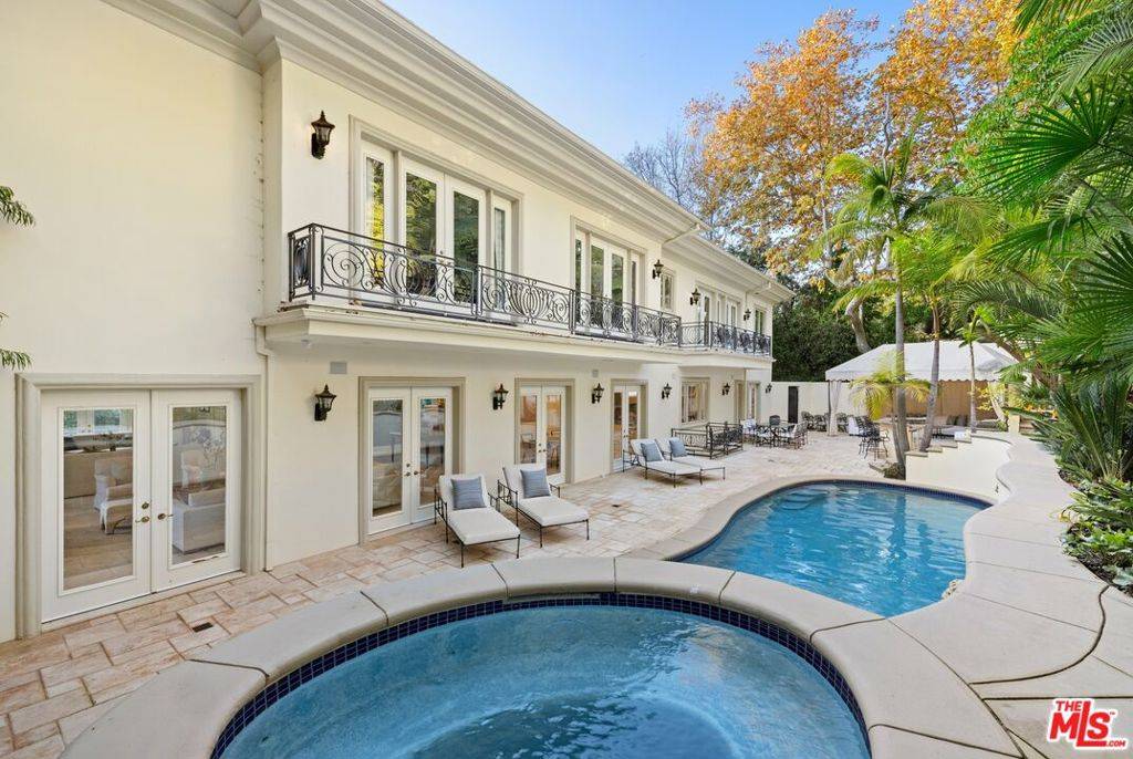 Beverly Hills, CA 90210,1350 Benedict Canyon DR