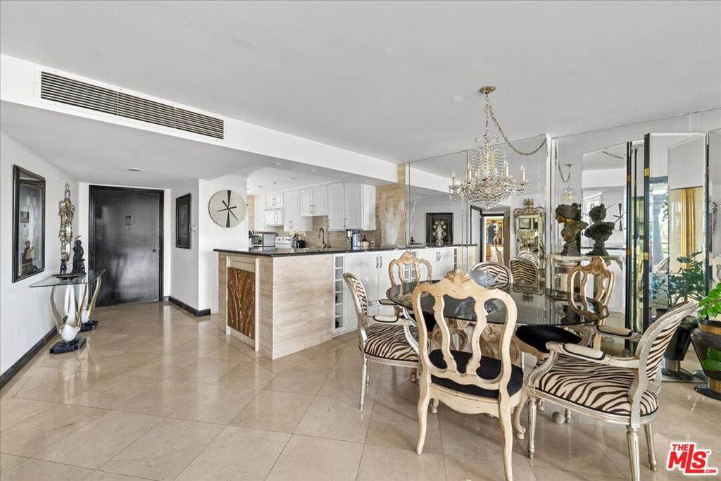 Marina Del Rey, CA 90292,4337 Marina City DR #149