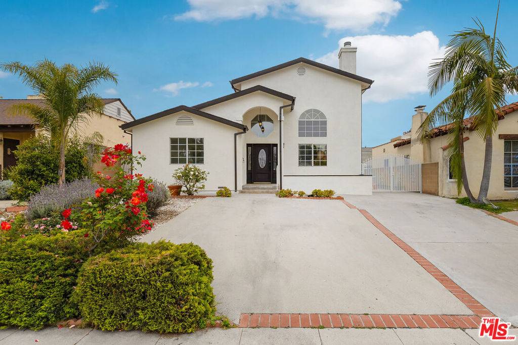 2212 Midvale AVE, Los Angeles, CA 90064