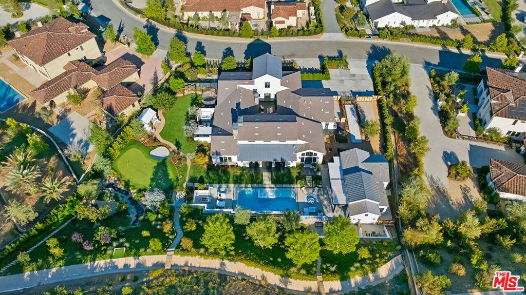 Agoura Hills, CA 91301,27453 Park Vista RD