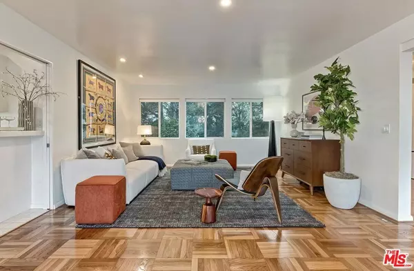 Beverly Hills, CA 90210,9662 Highridge DR
