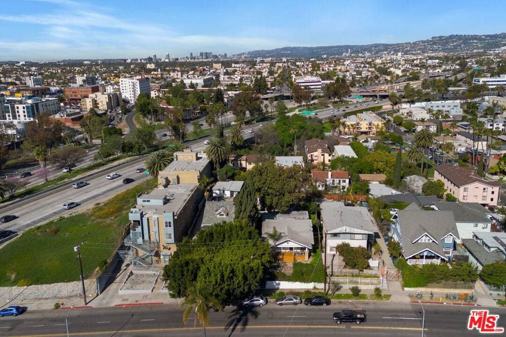 Los Angeles, CA 90004,443 - 449 N Virgil AVE