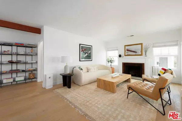 Los Angeles, CA 90045,6332 W 84th PL