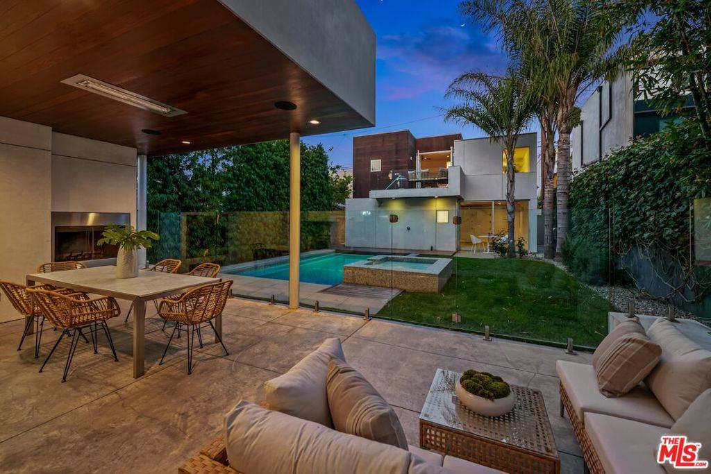 714 California AVE, Venice, CA 90291