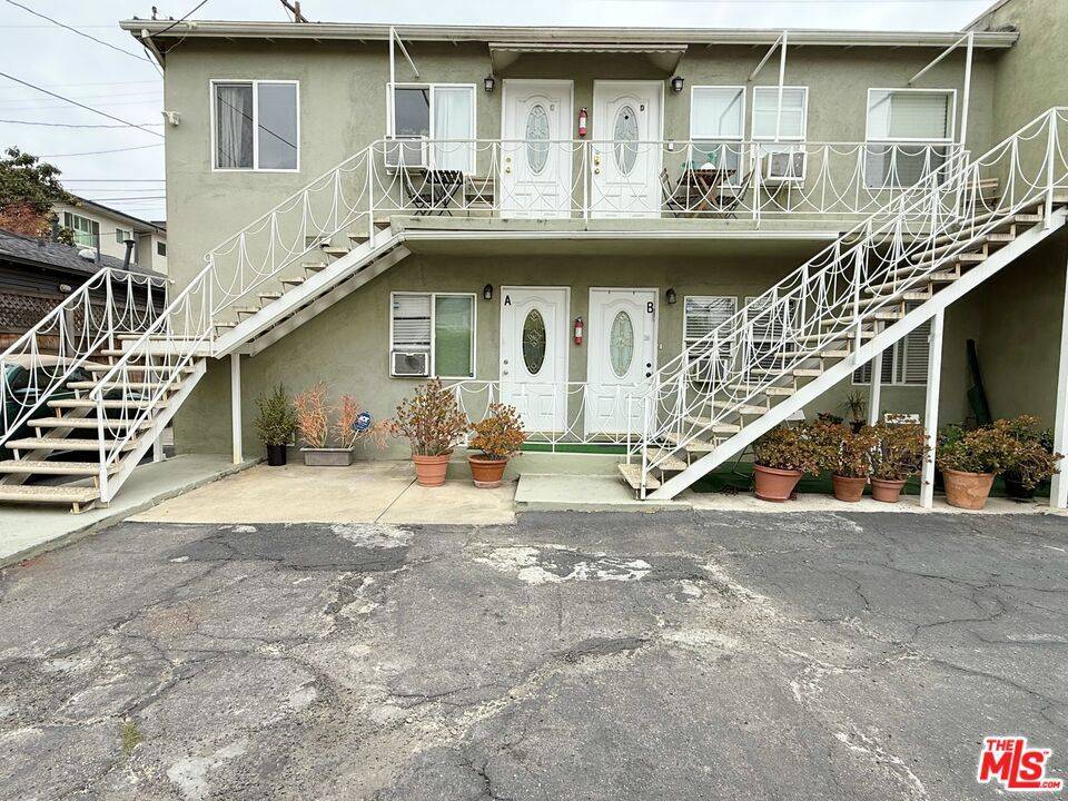 West Hollywood, CA 90069,630 N Westbourne DR ##A