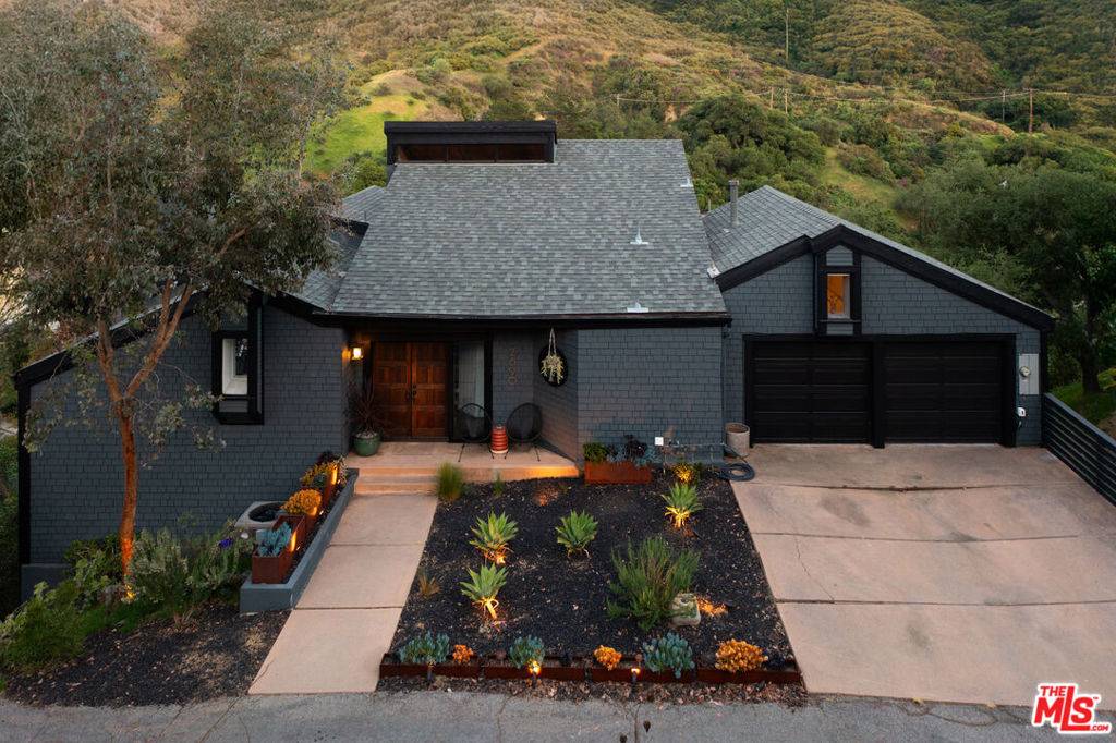 Glendale, CA 91206,2690 Kennington DR