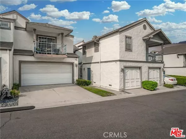La Habra, CA 90631,931 W Country View