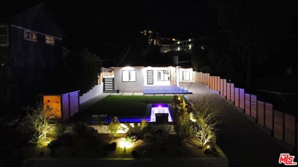 Woodland Hills, CA 91364,5005 Catalon AVE