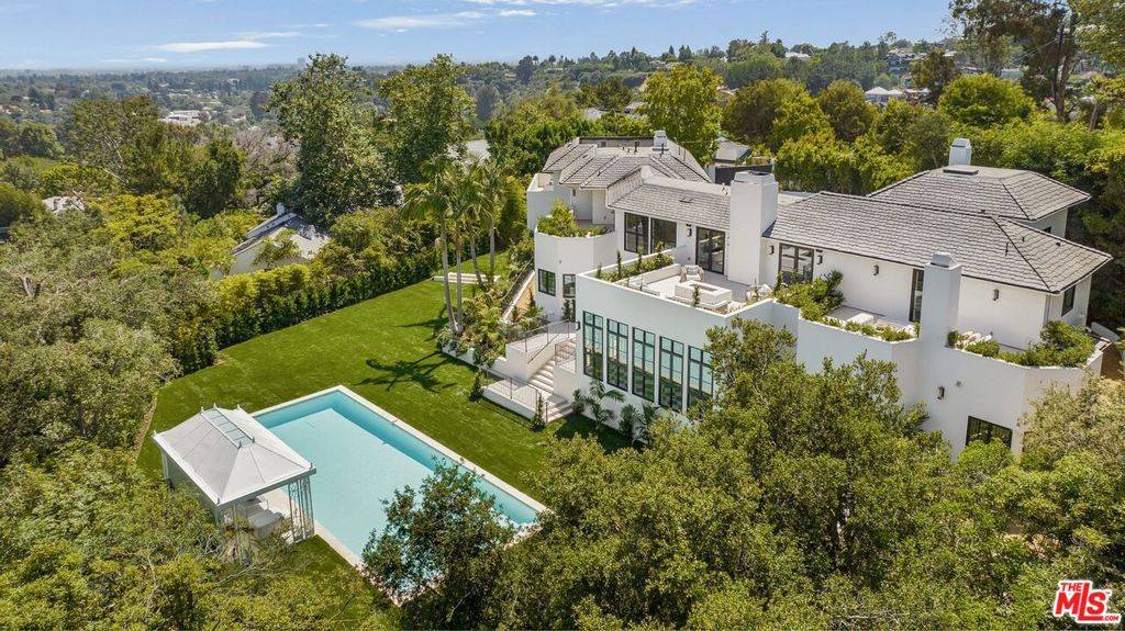1748 Correa WAY, Los Angeles, CA 90049