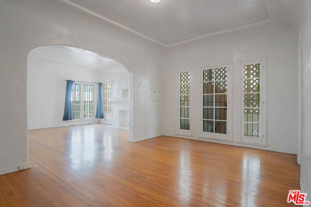 Los Angeles, CA 90036,712 S Stanley AVE