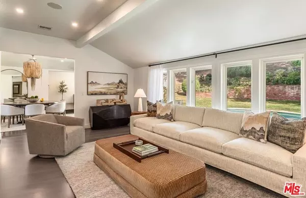 Hidden Hills, CA 91302,5840 Round Meadow RD