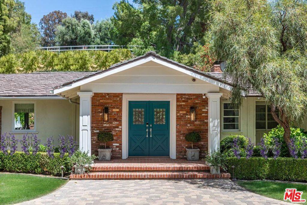 Hidden Hills, CA 91302,5840 Round Meadow RD