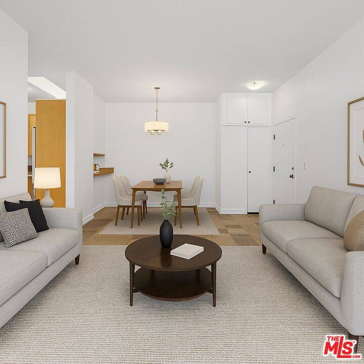 San Diego, CA 92122,8324 Regents RD #3O