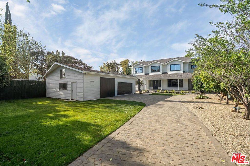 17805 Erwin ST, Encino, CA 91316