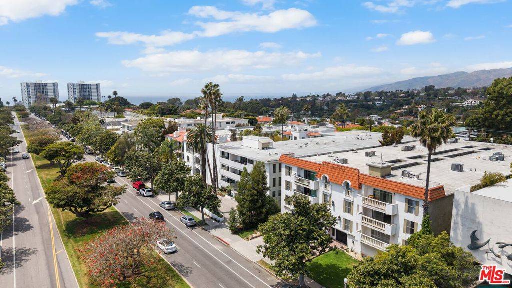 Santa Monica, CA 90402,605 San Vicente BLVD #204