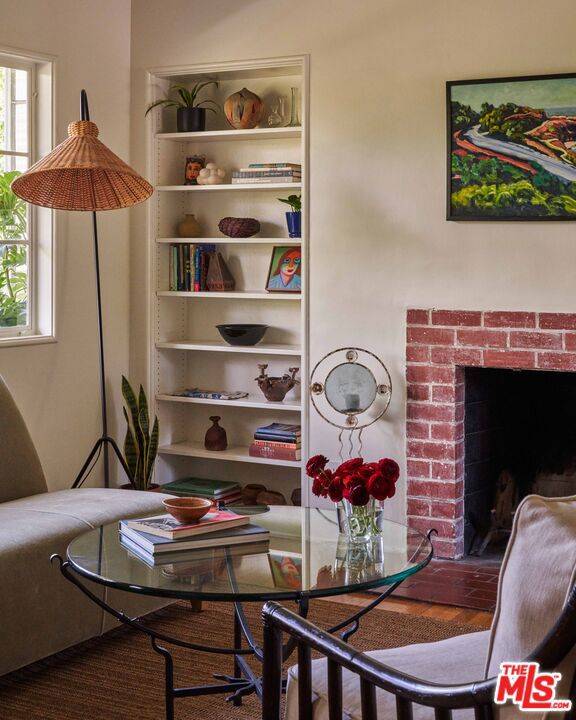 Los Angeles, CA 90016,5382 1/2 Village