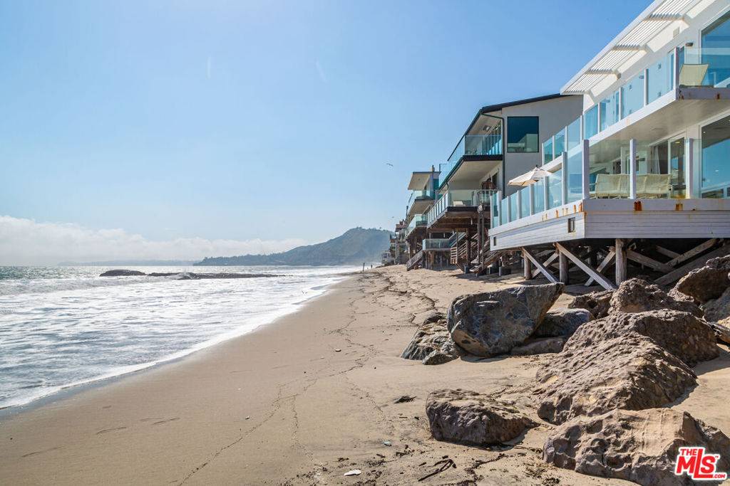 Malibu, CA 90265,25212 Malibu RD