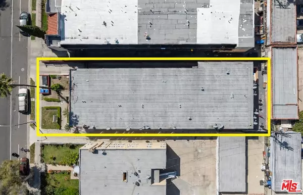 535 N Heliotrope DR, Los Angeles, CA 90004