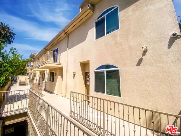 Van Nuys, CA 91411,14622 Gilmore ST