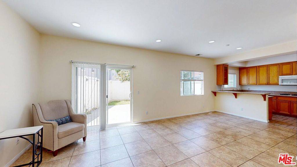 Winnetka, CA 91306,20300 Vanowen ST #21