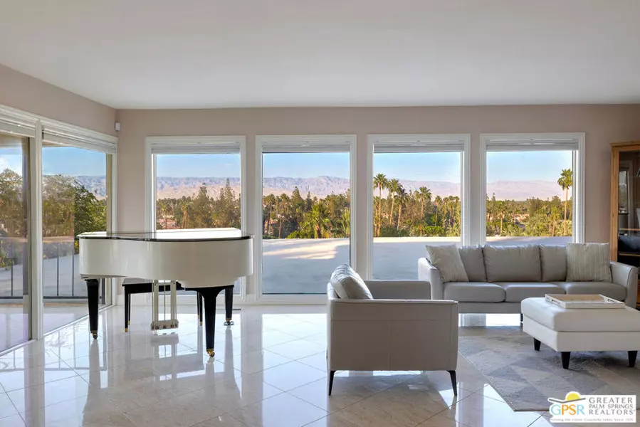 2016 Southridge DR, Palm Springs, CA 92264