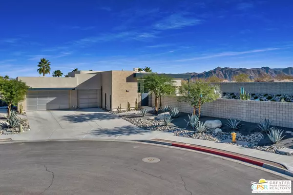 586 Polaris CT, Palm Springs, CA 92264
