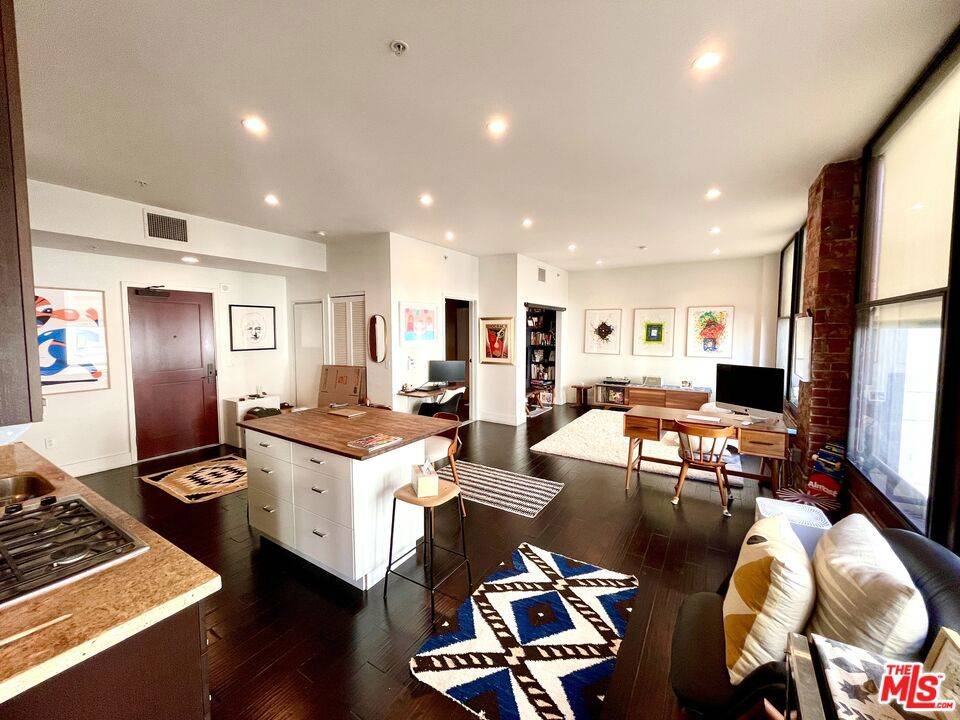 460 S Spring ST #614, Los Angeles, CA 90013
