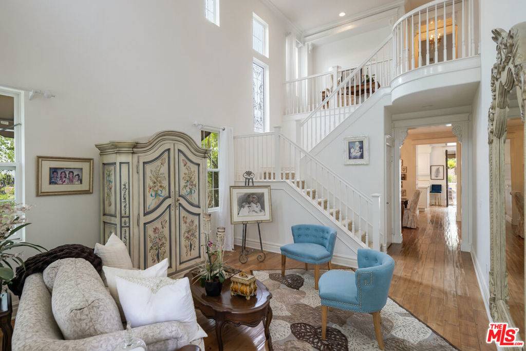Valencia, CA 91381,26841 Greenleaf CT