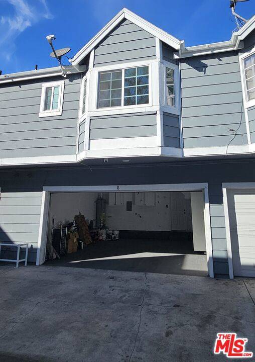 Inglewood, CA 90302,816 N Inglewood AVE #8