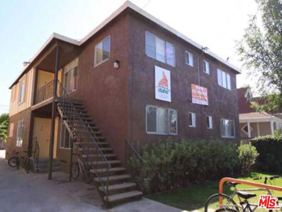 Los Angeles, CA 90007,1204 W 24th St
