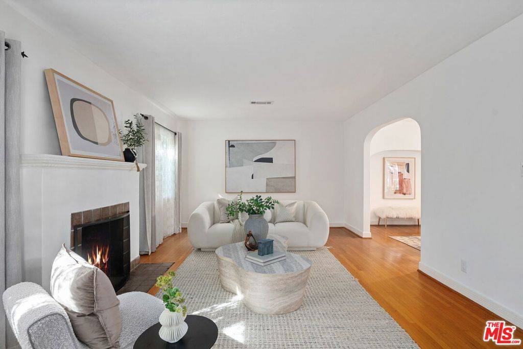 Santa Monica, CA 90402,222 17th ST