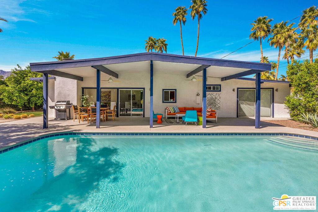 236 N Farrell DR, Palm Springs, CA 92262